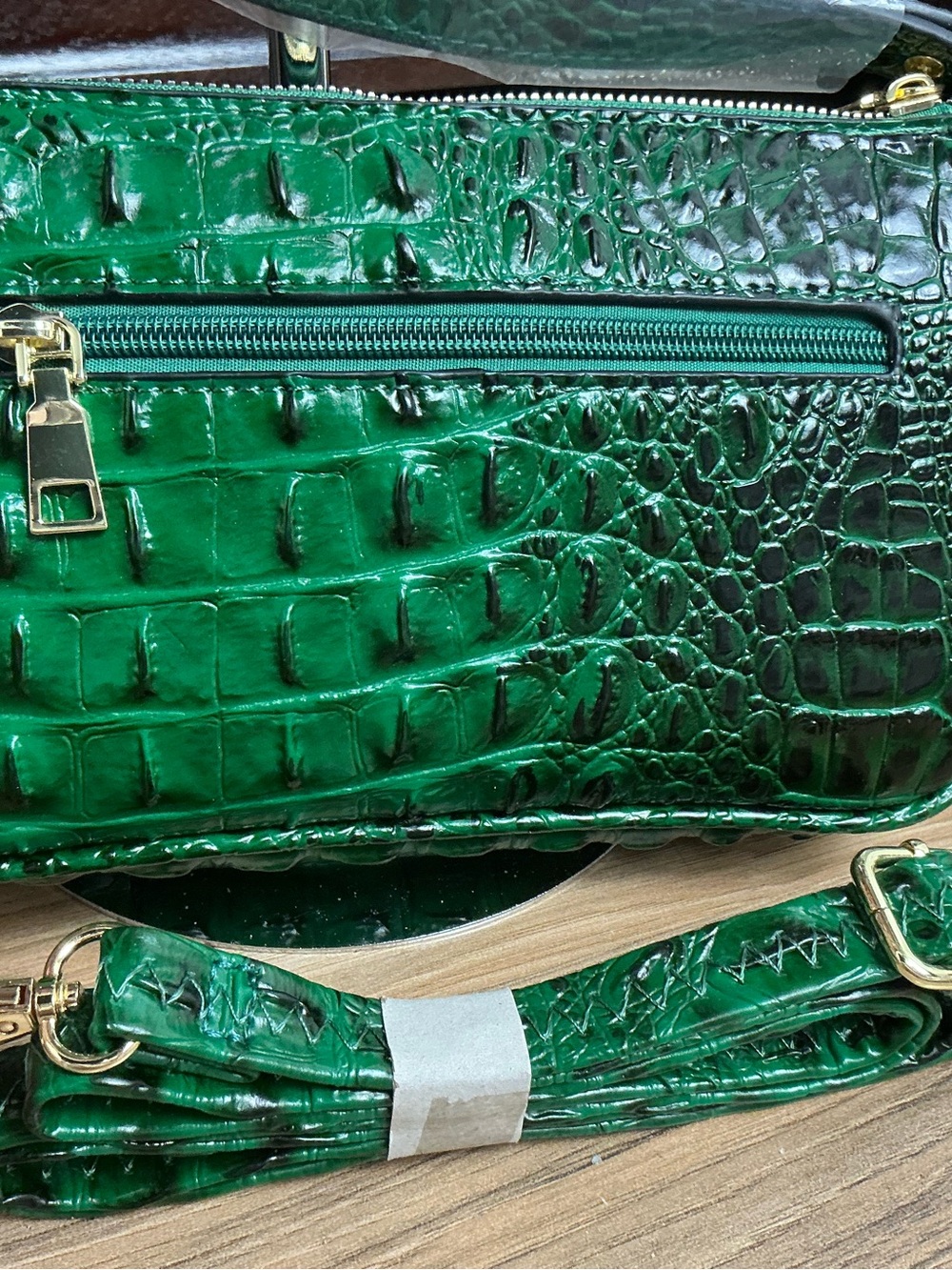 NWT Green Croc Embossed Satchel Handbag - Picture 4 of 7